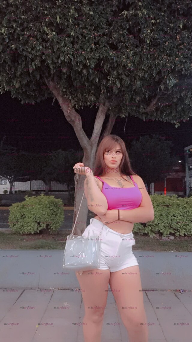 FOTOS DE UNA BELLA TRANS CARA SUPER LINDA Y CALIENTE ALA VEZ