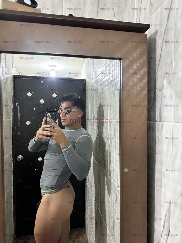 FOTOS DE HOLA SOY ALEXANDER. DISPONIBLE EN TU CIUDAD PARA CULMINAR TUS DESEOS SEXUALES