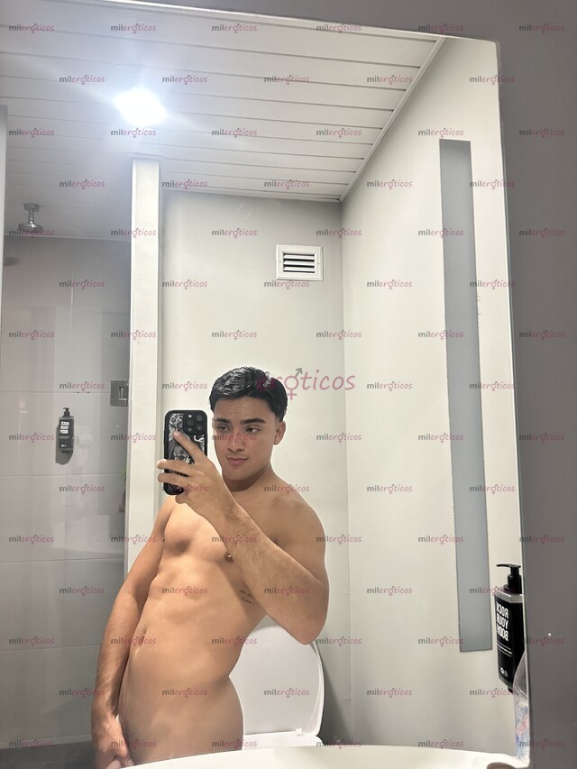 FOTOS DE HOLA SOY ALEXANDER. DISPONIBLE EN TU CIUDAD PARA CULMINAR TUS DESEOS SEXUALES