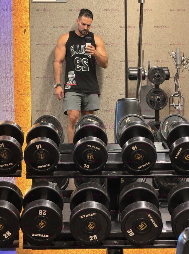 FOTOS DE COACH DE GYM MORBOSOCASADO VEN ATENDERTE CONMIGO PARA QUE LA PASES RICO