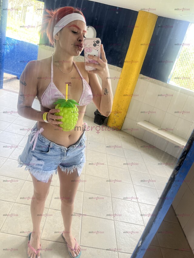 FOTOS DE LUJOSA FLACA DE PECHOS NATURALES RICA ATRACTIVA