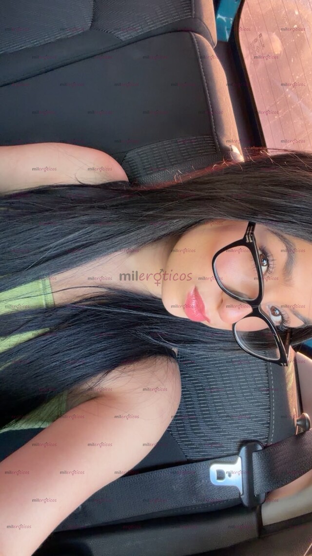 FOTOS DE LLEGO TU FLAQUITA FAVORITA PAPI, TU NUEVA OBSESIÓN BB