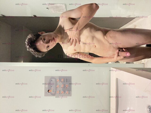 FOTOS DE PASIVO TWINK ARRECHO CON DELICIOSO CULO AGUANTADOR