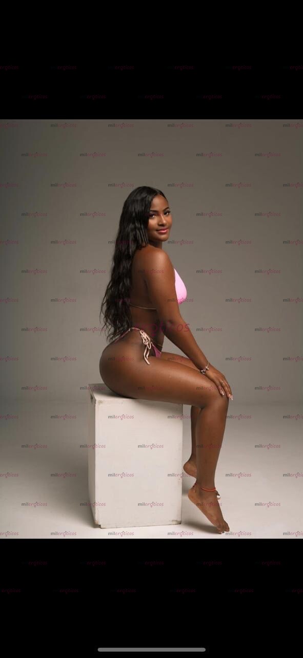 FOTOS DE MORENA ARRECHA, CALIENTE, SEXY Y MUY COMPLACIENTE