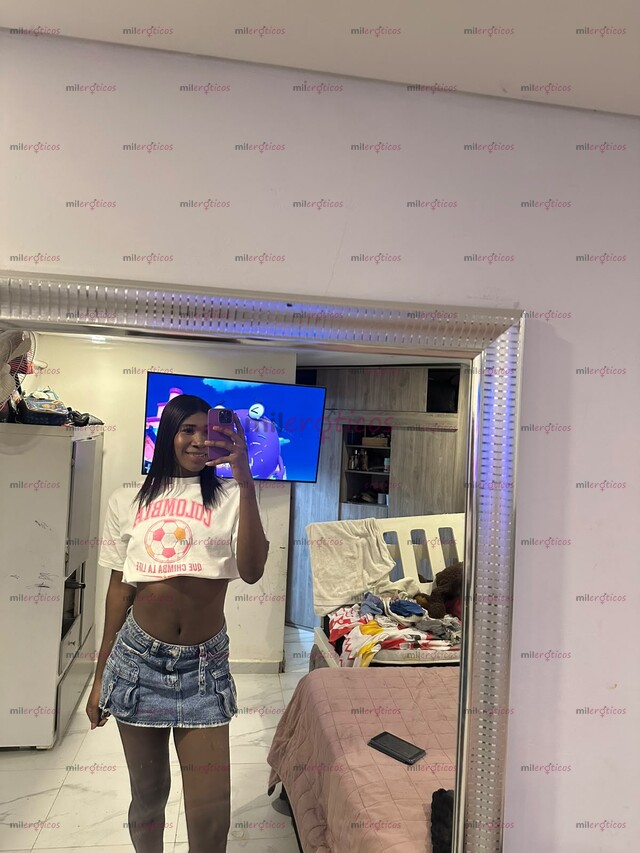 FOTOS DE CHICA TRANS DISPONIBLE PARA COMPLACER TUS FETICHES TRAGONA MILK