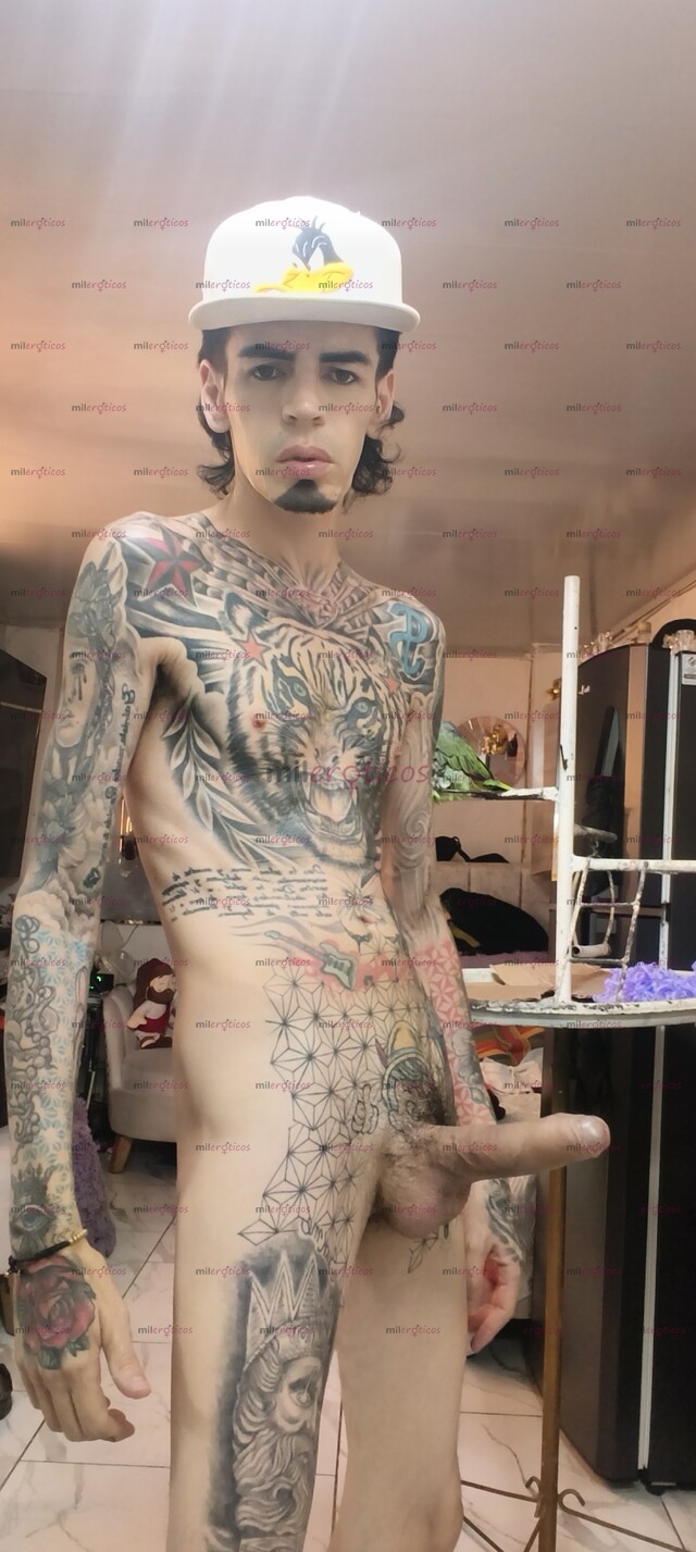 FOTOS DE FLACO BLANCO TATUADO VERGON SERIO RESERVADO SEXUAL