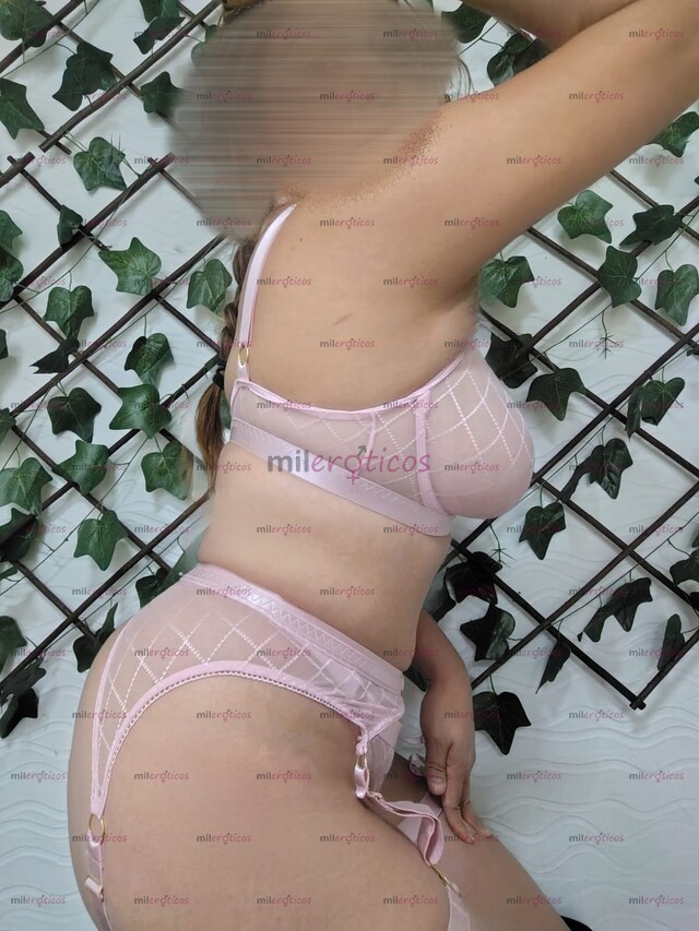 FOTOS DE MASAJE EJECUTIVO SÚPER HOT, BUBIS RICAS Y NALGONA