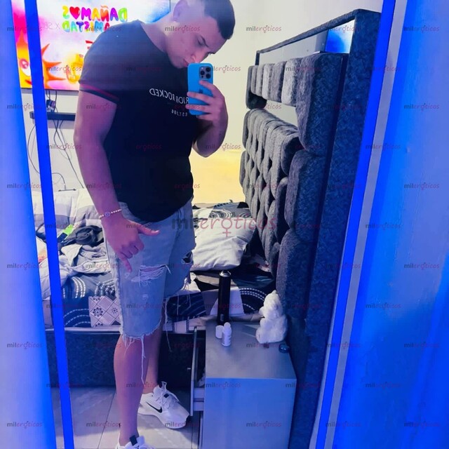 FOTOS DE MACHO VERGON DE NUEVO EN LA CUIDAD 22 CM FULL LECHERO