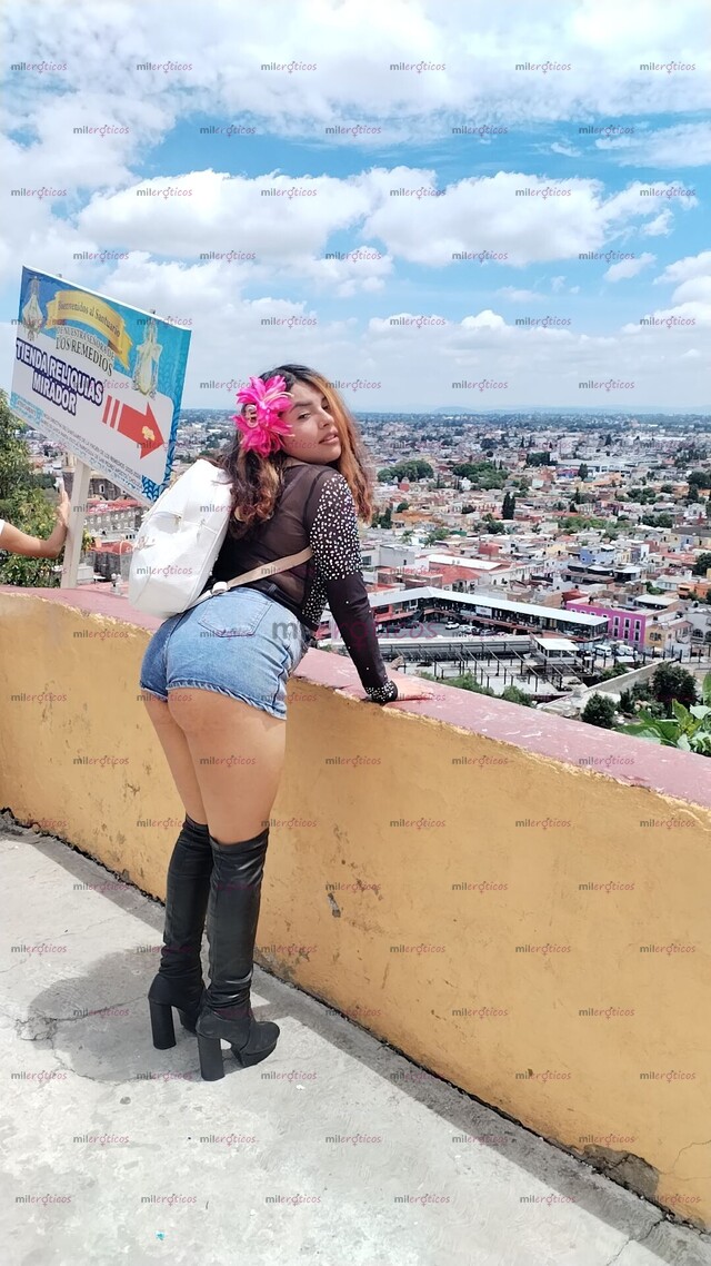 FOTOS DE , LA MUSA EN LA CAMA SEXY Y SÚPER CALIENTE