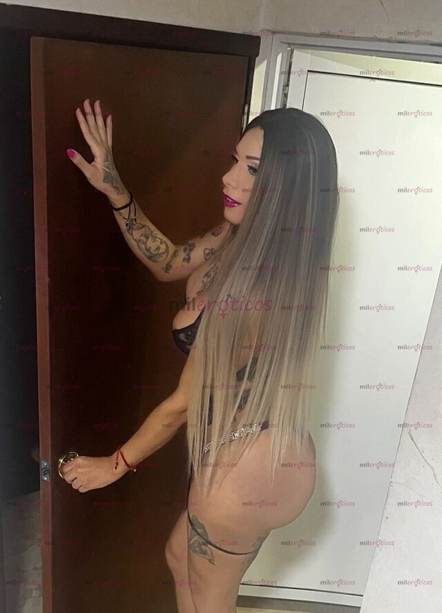FOTOS DE TETAS GRANDES Y CULO GRANDE PARA COMPLACER TUS DESEOS