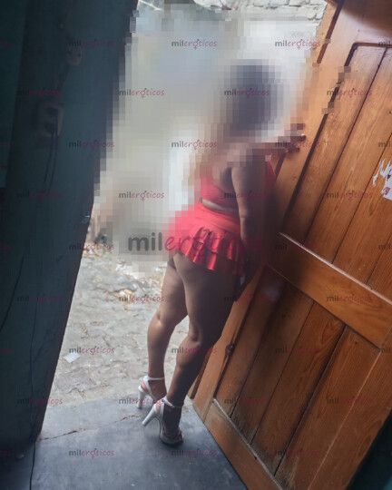 FOTOS DE HOLA MI NOMBRE ES GLORIA SOY UNA CHICA CALIENTE EN LA CAMA Y ME GUSTA LA VERGA