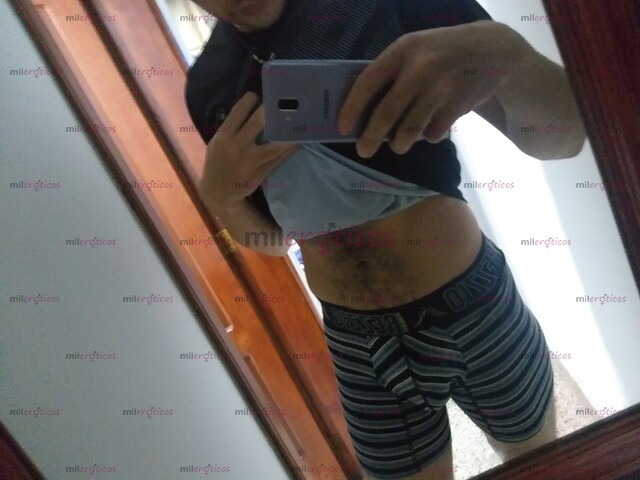 FOTOS DE HOLA SOY JOSE. TENGO UN CUERPO ATLETICO Y CUIDADO. SOY DE RASGOS FUERTES, CEJAS