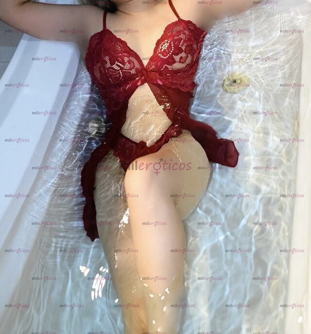 FOTOS DE EROTICA NALGONSITA COMPLACIENTE VEINTEAÑERA NUEVA EN LA WEB