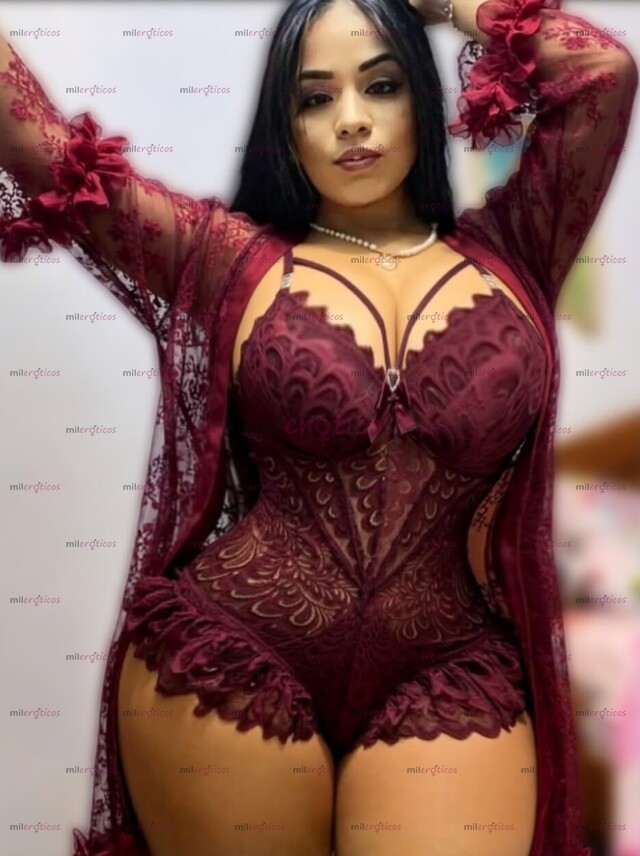 FOTOS DE NINFOMANA, PUTA Y BIEN CALIENTE, ME ABRO EL CULO Y JUEGO CON MIS ENORMES TETAS
