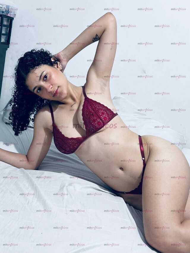 FOTOS DE PROMOS! HEY PAPI QUIERO SER TU PUTA Y VER COMO TE CORRES BIEN RICO SII AAAH!!