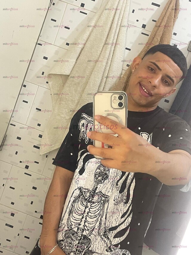 FOTOS DE GIGOLÓ HETEROSEXUAL EN BOGOTÁ DISCRETO, ELEGANTE Y ATENTO