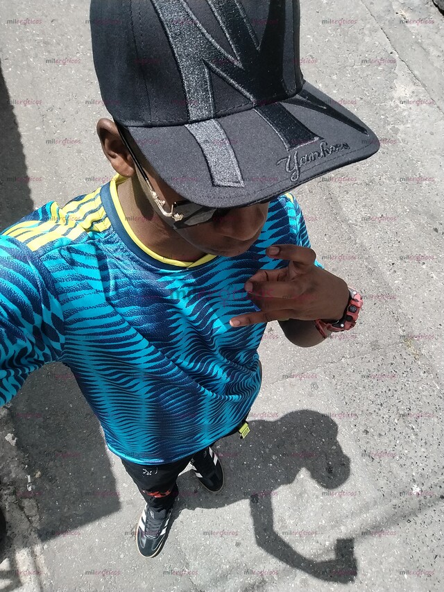 FOTOS DE NEGRO VERGÓN RICO EN LA CIUDAD DE MEDELLÍN NO TE VAS A ARREPENTIR