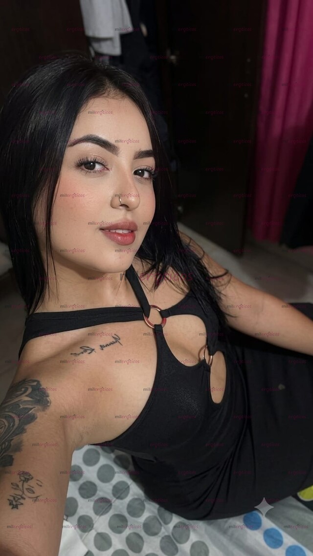 FOTOS DE HERMOSA PETIT DELGADITA Y PIEL BLANCA DELICIOSA PARA QUE ME PRUEBES