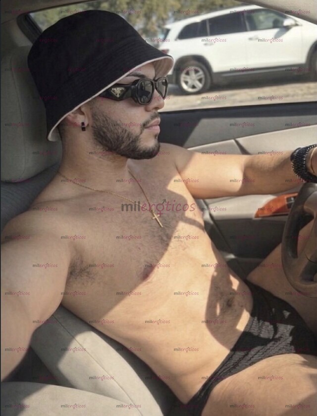 FOTOS DE CHICO DE 24 AÑOS DISPONIBLE PARA TRÍOS, MASAJES Y FANTASÍAS