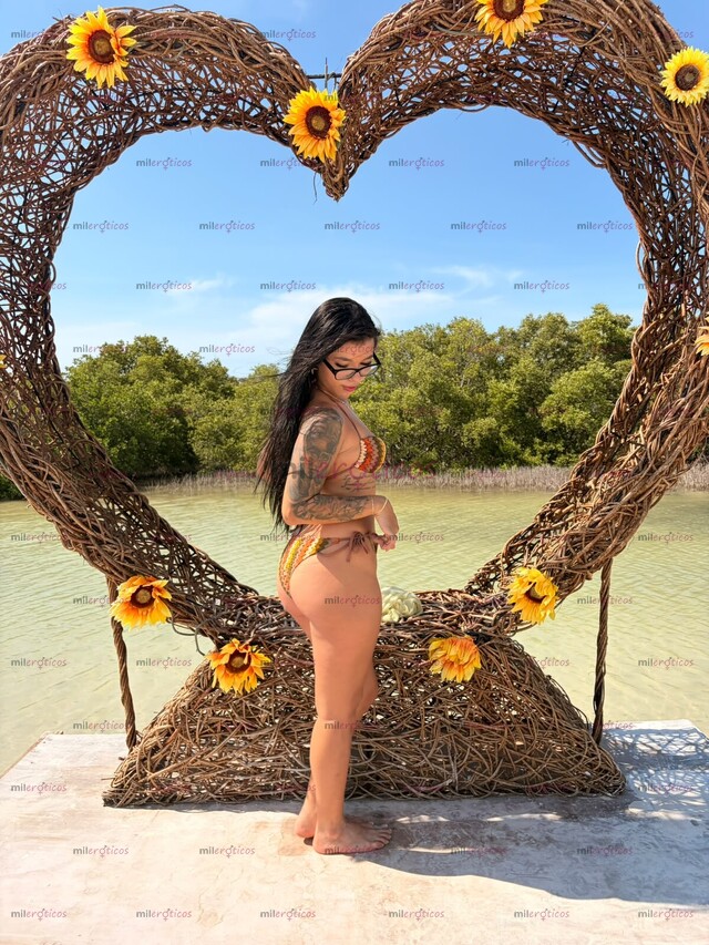 FOTOS DE PRIMERA VEZ , MULTIORGASMICA DE PRIMER NIVEL EN PLAYA DEL CARMEN
