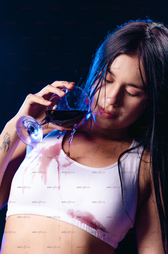 FOTOS DE XIMENA DE 18 AÑOS RICOS SENOS ROSTRO TIERNO CARIÑOSITA Y COMPLACIENTE CON LUGAR!