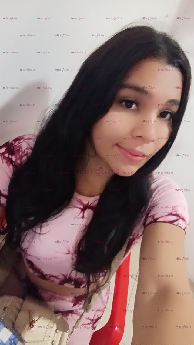 FOTOS DE CHICA TRANS CARIÑOSA,JUGUETONA Y ARDIENTE CON GANAS DE MUCHA DIVERSIÓN...