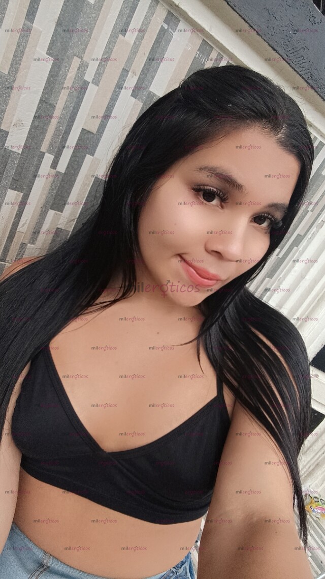 FOTOS DE CHICA TRANS CARIÑOSA,JUGUETONA Y ARDIENTE CON GANAS DE MUCHA DIVERSIÓN...