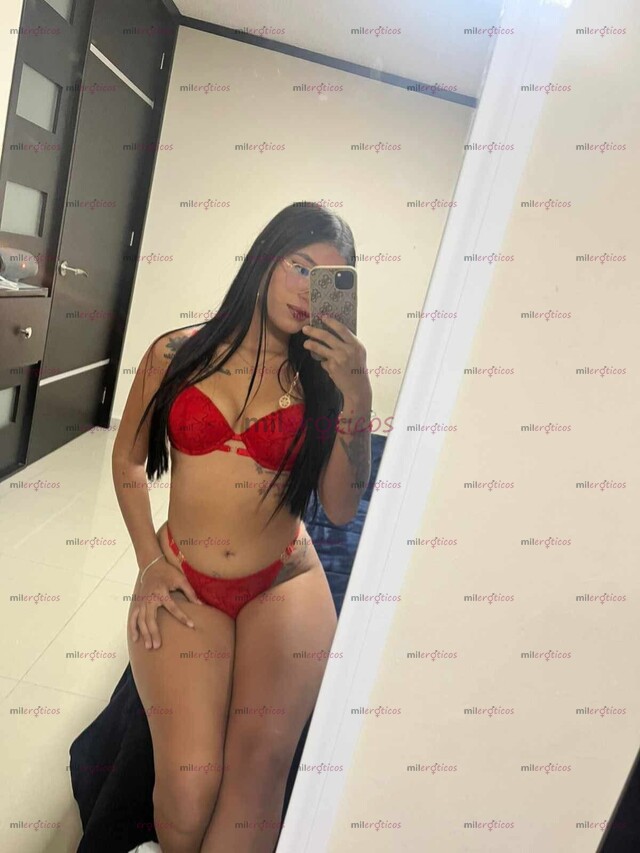 FOTOS DE JOVEN, PETTIT, Y HERMOSA COLOMBIANA PLAYA DEL CARMEN