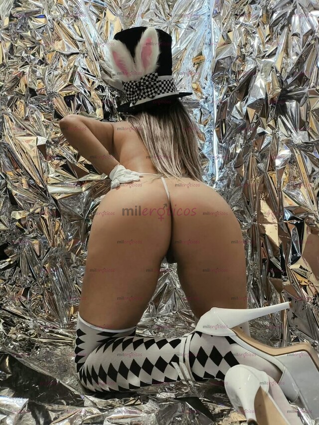 FOTOS DE RENATA 21 AÑITOS CHAPARRITA NALGONA AMANTE DEL ANAL PAPI....