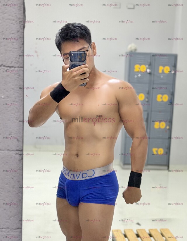 FOTOS DE HOLA SOY TOMÁS VATO DE GYM SOLO ACT Y VERGON GRUESO .