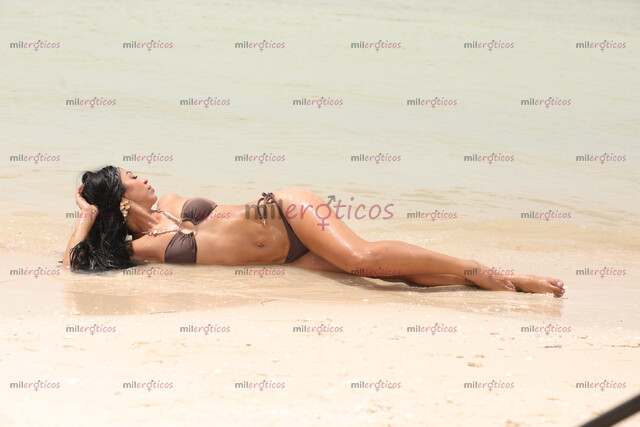 FOTOS DE NICOL HOT LITTLE THING VEN Y RELÁJATE CONMIGO !!