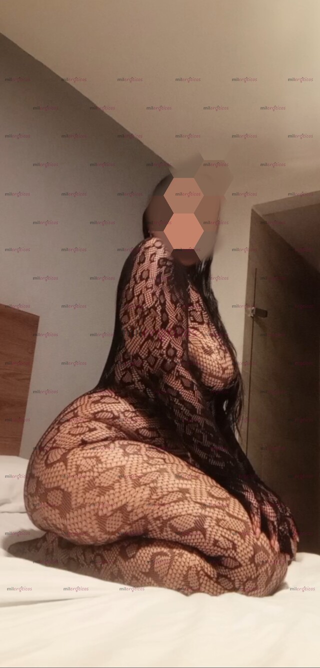 FOTOS DE PAISA COMPLACIENTE, ACUERPADA, DE LINDO ROSTRO Y MUY MOJADITA