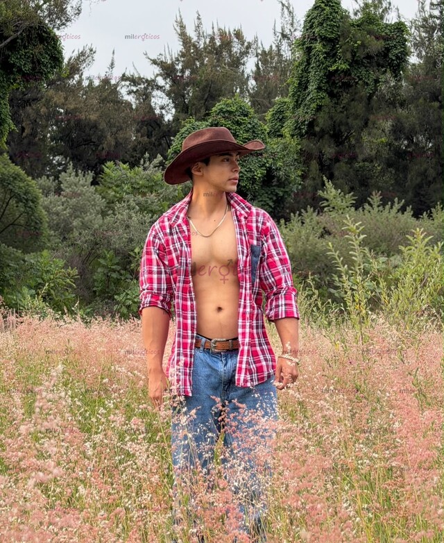 FOTOS DE COWBOY ACTIVO 1.95 ALTO GÜERO SEXY FUERTE VERGA DE 21CM
