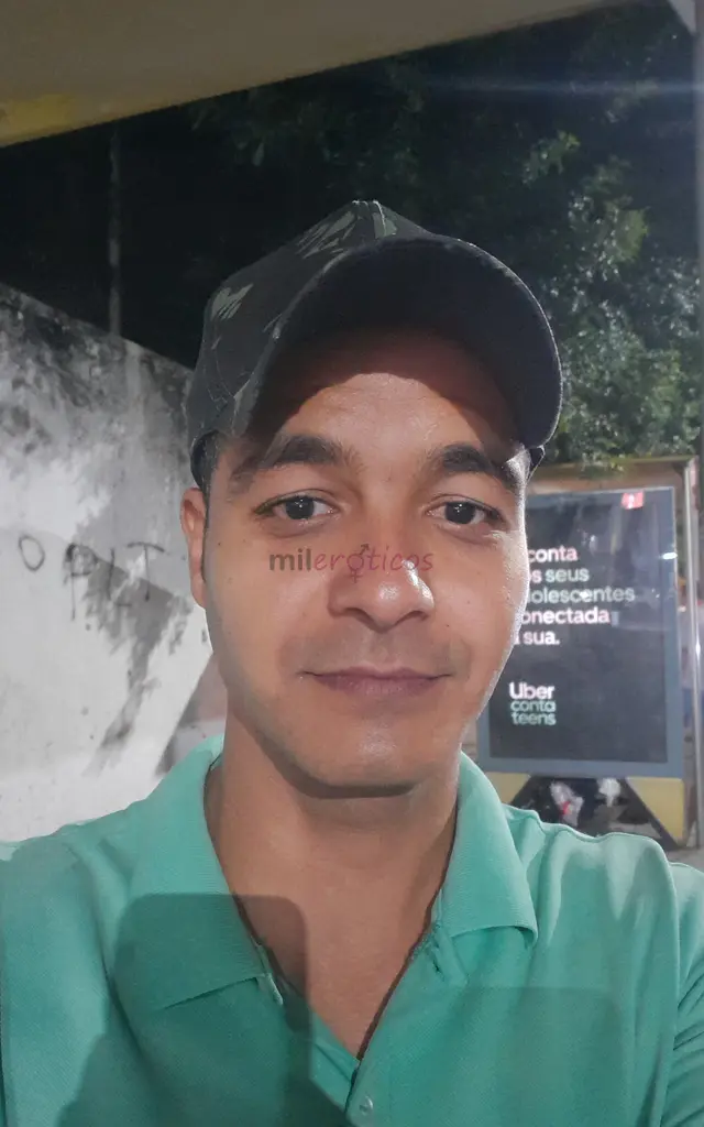 Femeas acima dos 18 todas as idades chega de homem com nojinho de chupar banho de lingua satisfatorio completo e inesquecivel beijo grego demorado qua...