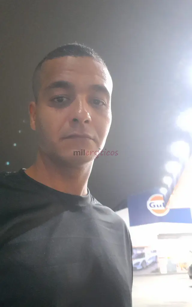 Femeas acima dos 18 todas as idades chega de homem com nojinho de chupar banho de lingua satisfatorio completo e inesquecivel beijo grego demorado qua...