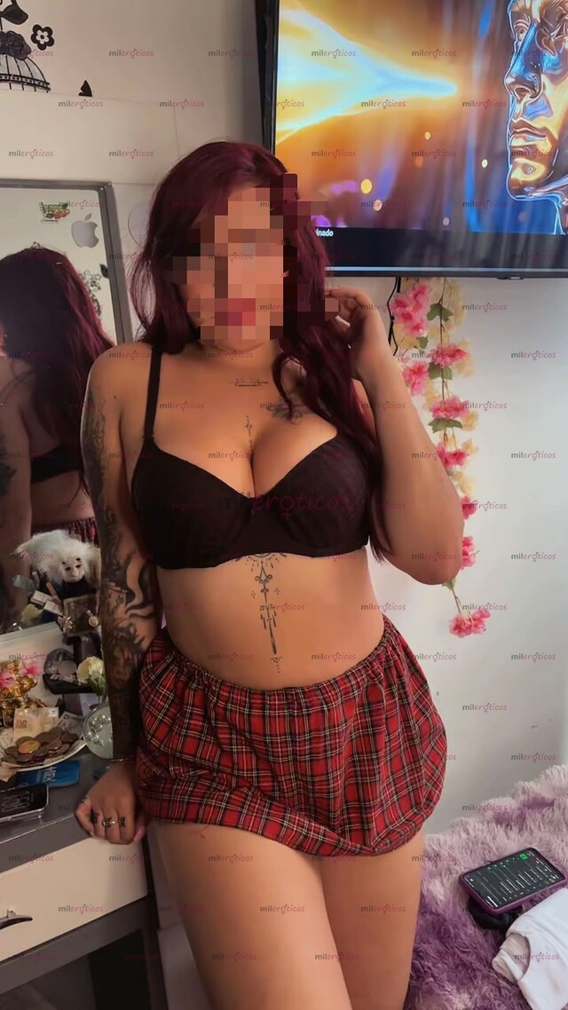 FOTOS DE SITIO PRIVADO DISCRETO SEXY PELI ROJA DE GRANDES ATRIBUTOS