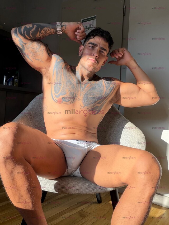 FOTOS DE DISFRUTA DE UN MACHO COLOMBIANO VERGON DISCRETO