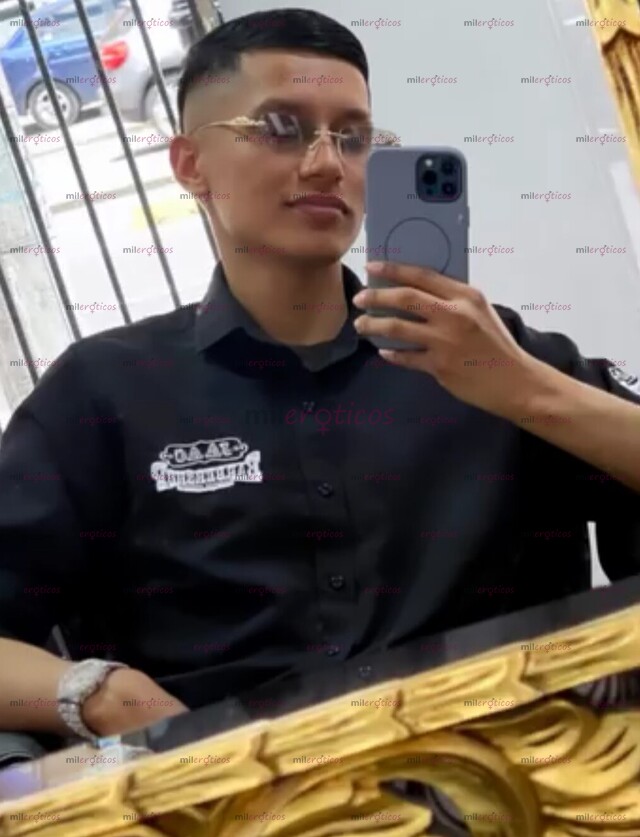 FOTOS DE JOVEN BARBERO A DOMICILIO HOT ACTIVO 22 AÑOS