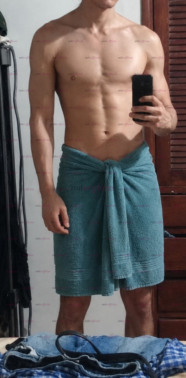 FOTOS DE TRIOS. VOYERISMO. FETICHES PARA MUJERES Y PAREJAS