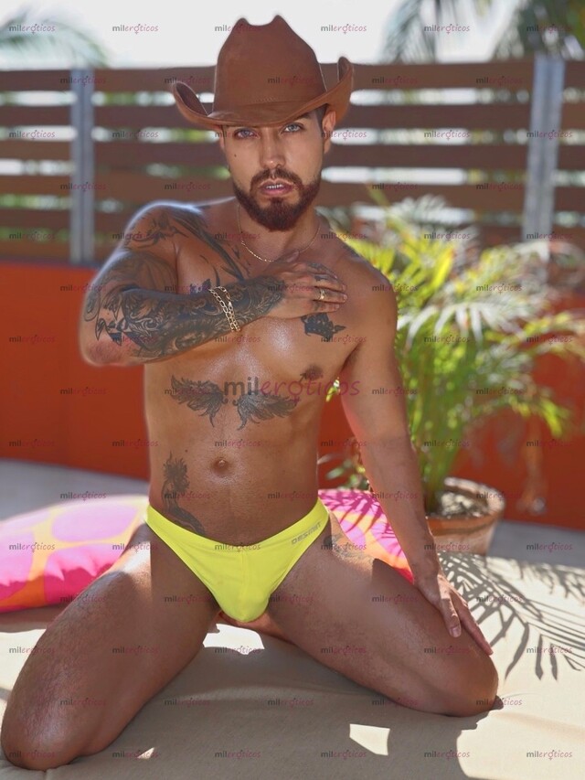 FOTOS DE MACHO ACTIVO Y TATUADO , MUY CALIENTE LISTO PARA TI