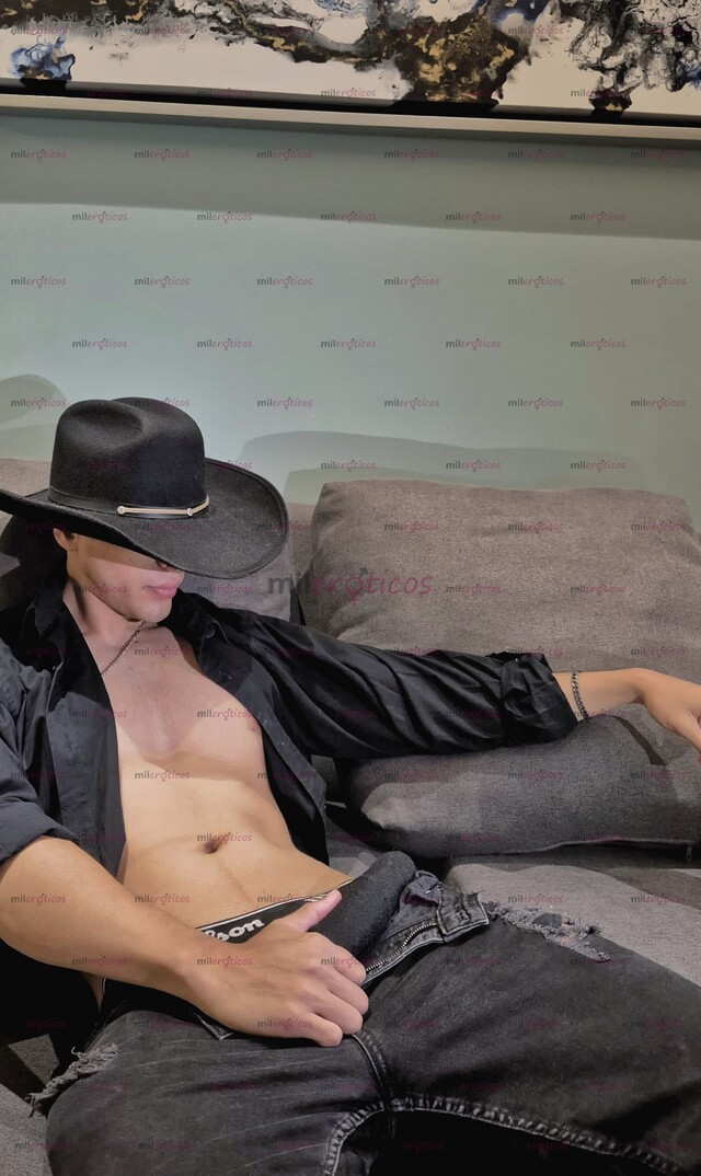 FOTOS DE COWBOY ACTIVO 1.95 ALTO GÜERO SEXY FUERTE VERGA DE 21CM