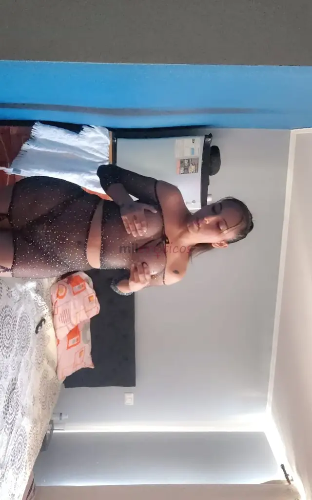 Hola me llamo kata hago servicio completo encuentros y video llamadas y ventas de pack en servicios de encuentros es sexo oral anal poses trato de par...