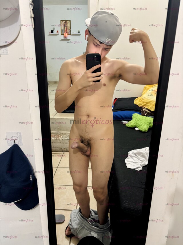 FOTOS DE CHACALITO VARONIL CON RICO CULO Y VERGA, TE HARE PASAR UN MOMENTO SUPER RICO