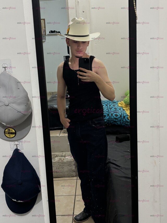 FOTOS DE CHACALITO VARONIL CON RICO CULO Y VERGA, TE HARE PASAR UN MOMENTO SUPER RICO