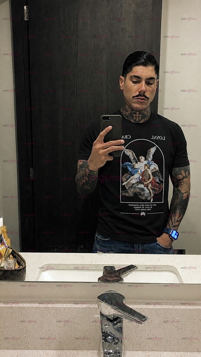 FOTOS DE UNIVERSITARIO HETERO ACTIVO ACTOR PORNO MASAJISTA MODELO WEBCAM EN BARRANQUILLA