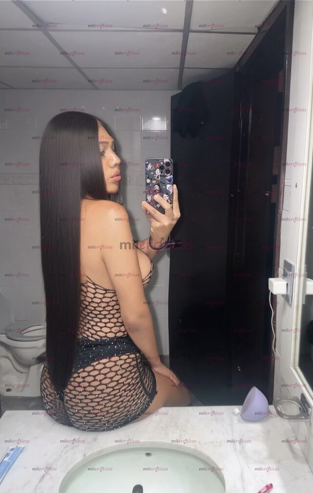FOTOS DE PASIVA Y ACTIVA BEBÉ CACHONDA MORENITA LECHERA