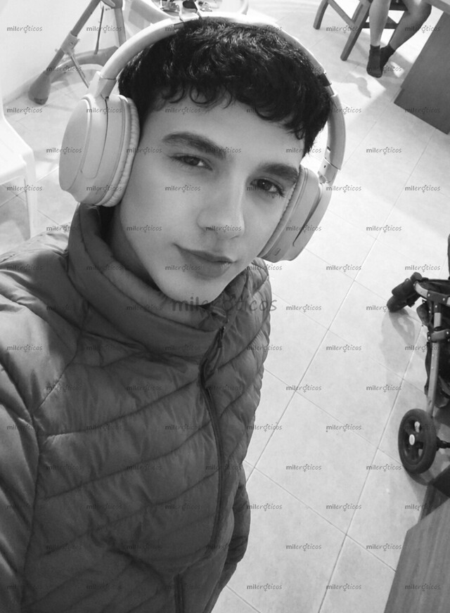FOTOS DE TWINK CUBANO DE 19 AÑOS DE EDAD ,DISCRETO Y LIMPIO