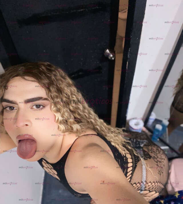 FOTOS DE TU PUTITA FAVORITA ESTA AQUI PARA SACARTE TODA LA LECHE Y SATISFACERTE