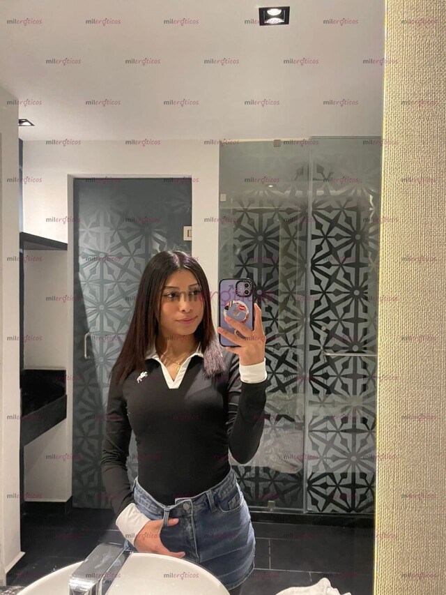 FOTOS DE 19 AÑOS,DELICIOSA PETIT DE LUJO INICIANDO EN EL AMBIENTE VIBRANTE Y SUPER ESTREC