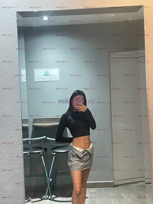 FOTOS DE 19 AÑOS,DELICIOSA PETIT DE LUJO INICIANDO EN EL AMBIENTE VIBRANTE Y SUPER ESTREC